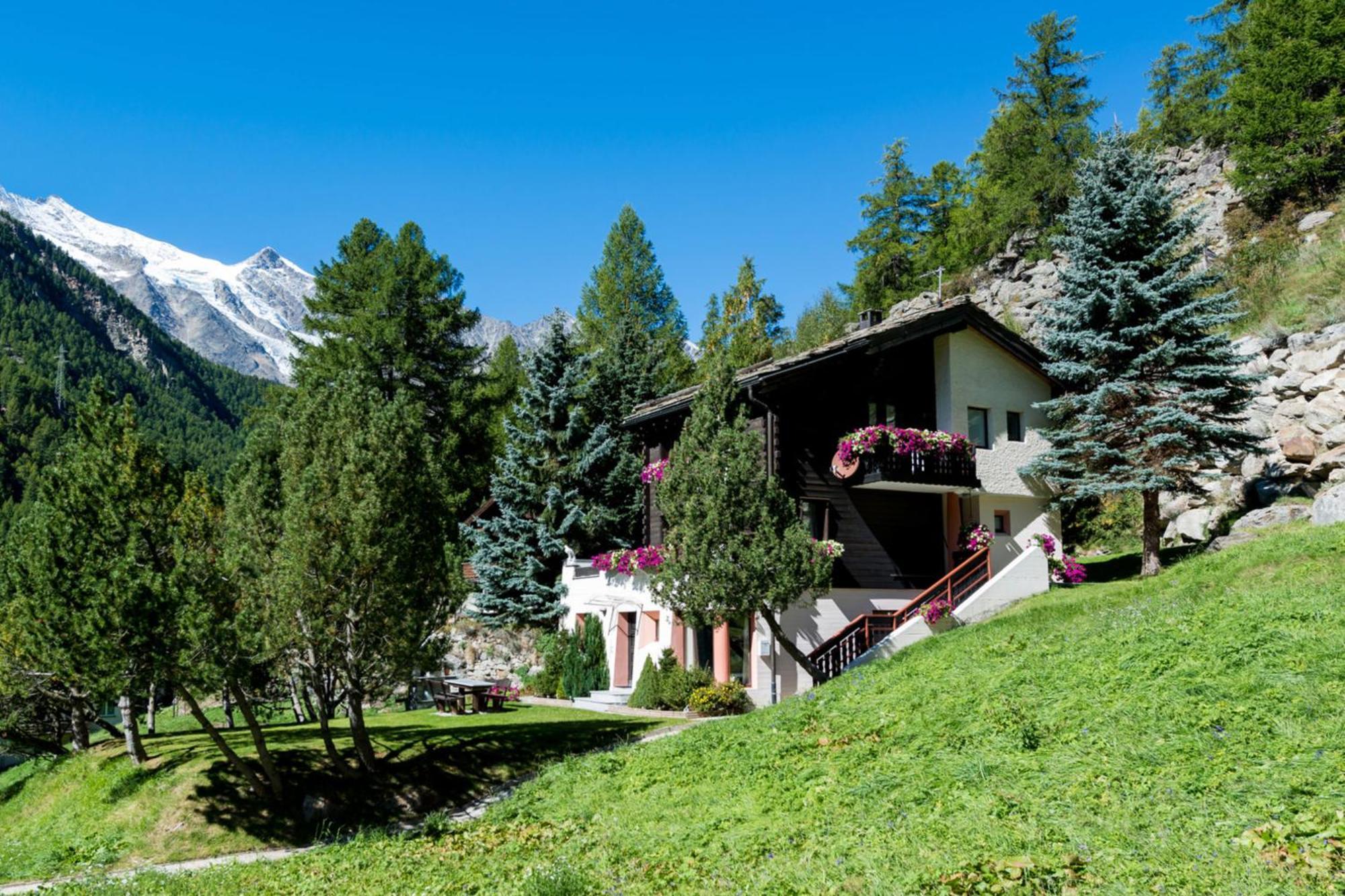 Haus Amici Apartment